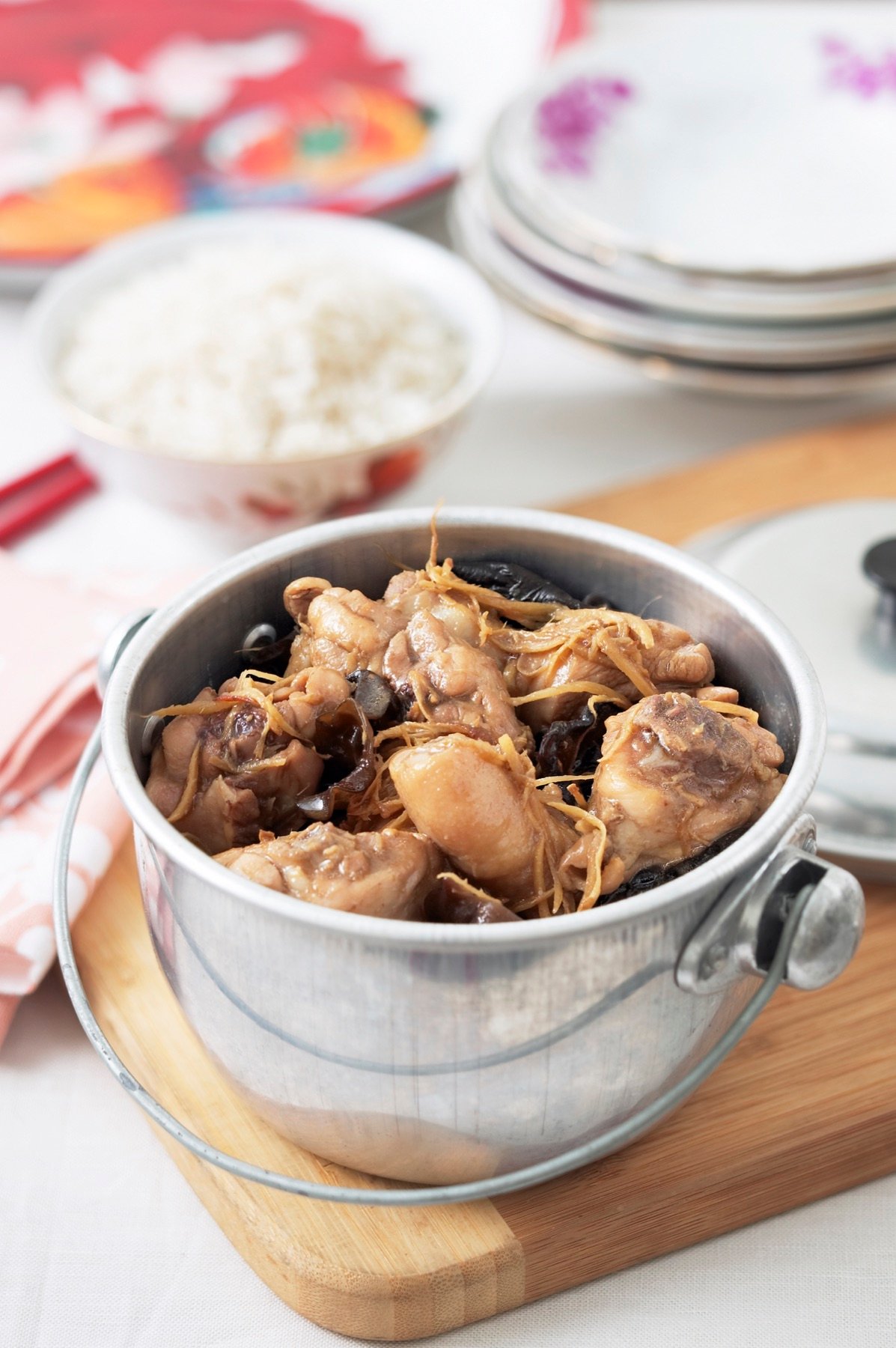 A comforting bowl of braised meat and vegetables