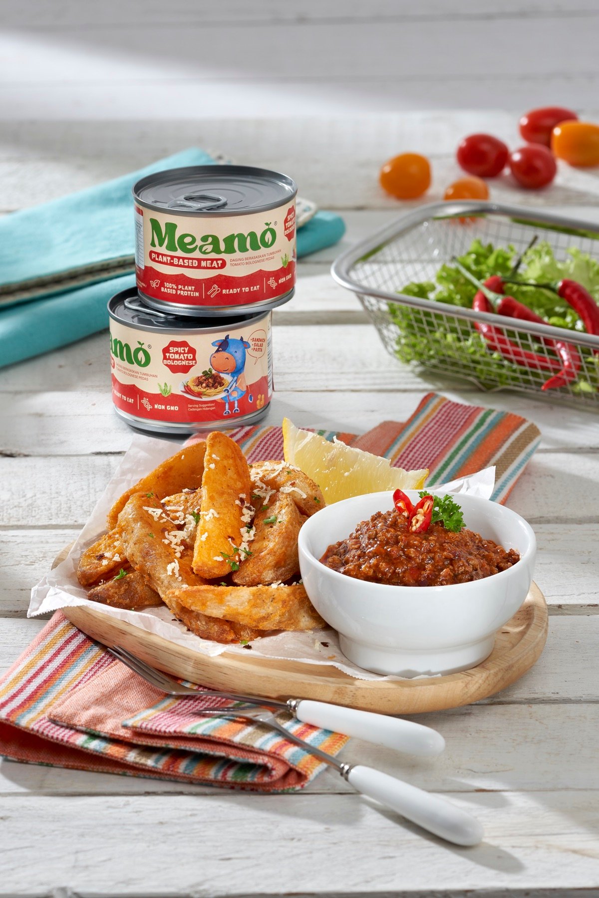 A food jar and plated dish for product photography